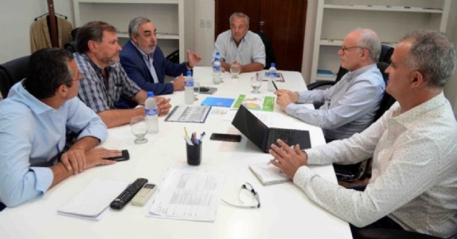 Rossi participó de una reunión con el ministro de Salud bonaerense